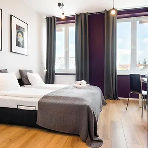 Krakow B&B מלון דירות
